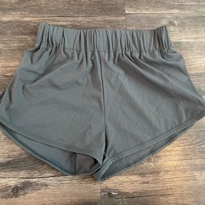 HALARA dolphin hem shorts 2inch